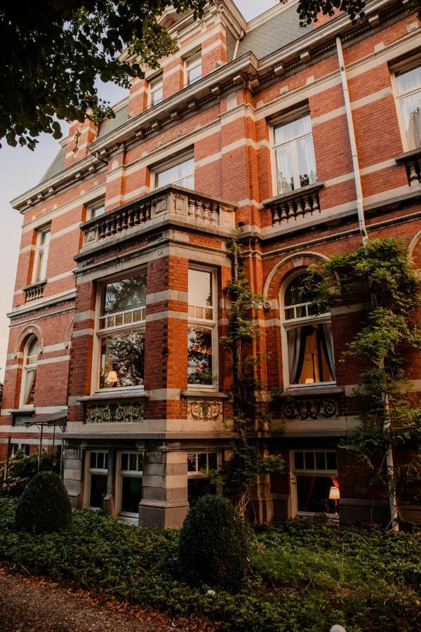 't Kasteel&'t Koetshuys Bed & Breakfast